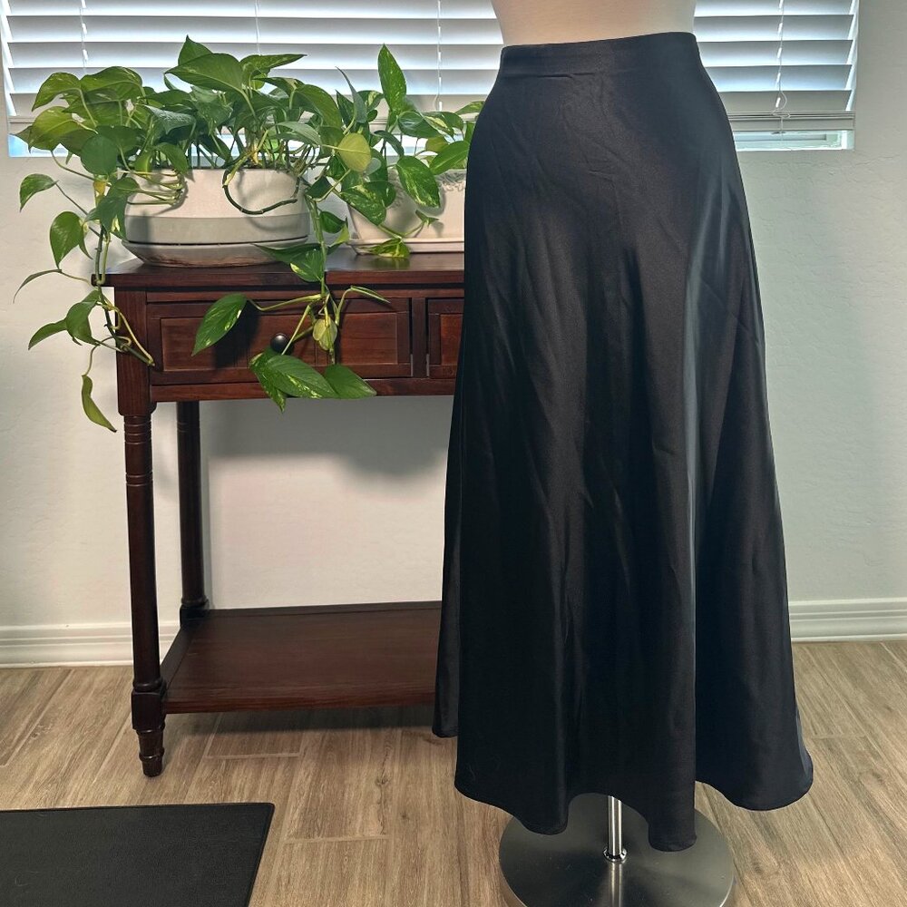 Zeagoo - Silky Black Mid Length Skirt - XL